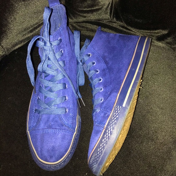 🎉Women’s Rouge! Royal Blue Suede Sneakers Size 11 - Picture 2 of 8